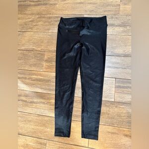 Koral Black Leggings